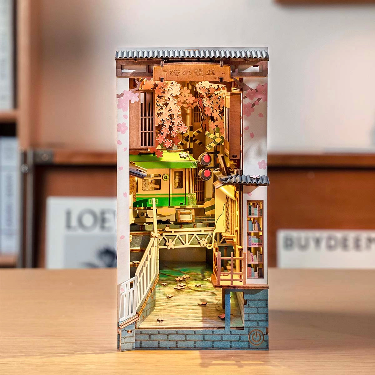 Rolife Book Nook - Sakura Densya