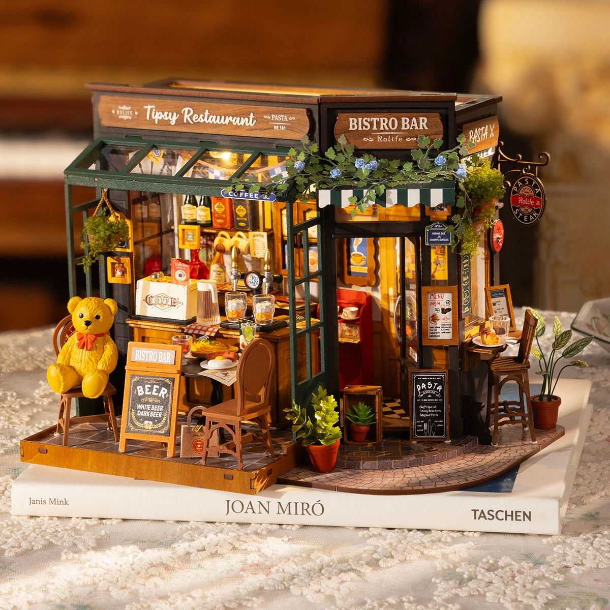 Rolife Miniature House - Tipsy Restaurant