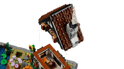 LEGO® Icons Autumn Cottage Garden