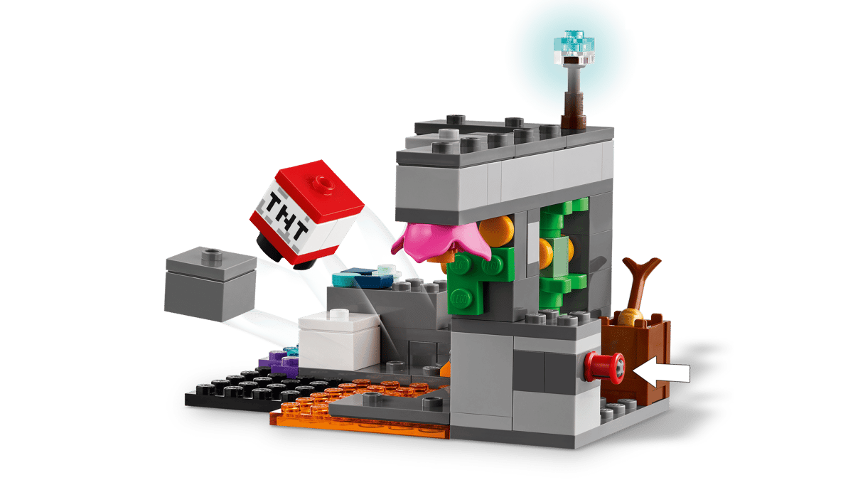 LEGO® Minecraft® The Warden Encounter