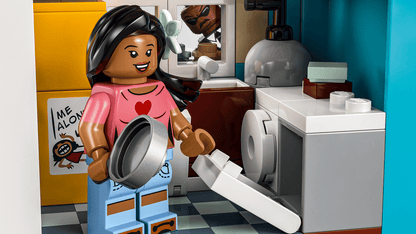 LEGO® Disney™ Lilo and Stitch Beach House