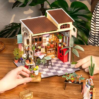 Rolife Miniature Dollhouse - Emily's Flower Shop