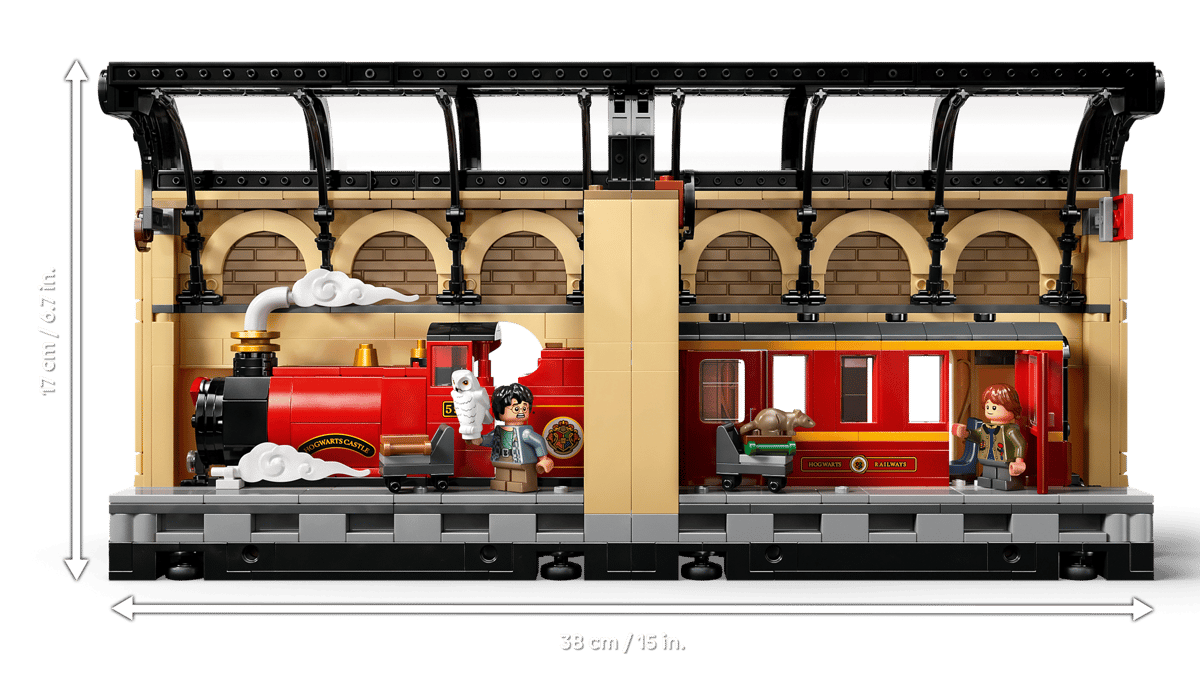 LEGO® Harry Potter™ Book Nook: Hogwarts™ Express