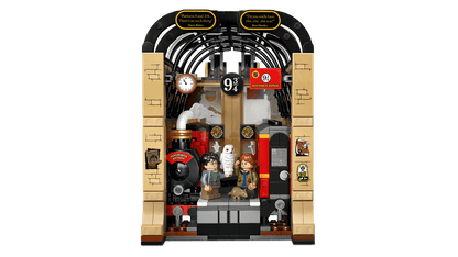 LEGO® Harry Potter™ Book Nook: Hogwarts™ Express
